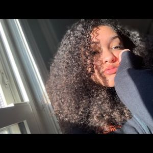 Meet your Posher, Adrianna